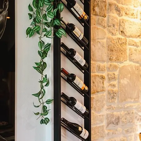 Avec Vue Sur Le Chateau Appartement Caen