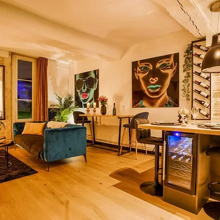 Avec Vue Sur Le Chateau Appartement *